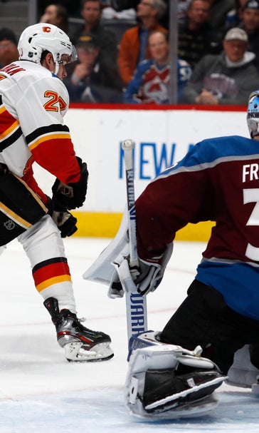 Monahan's goal in OT gives Flames 5-4 win over Avalanche